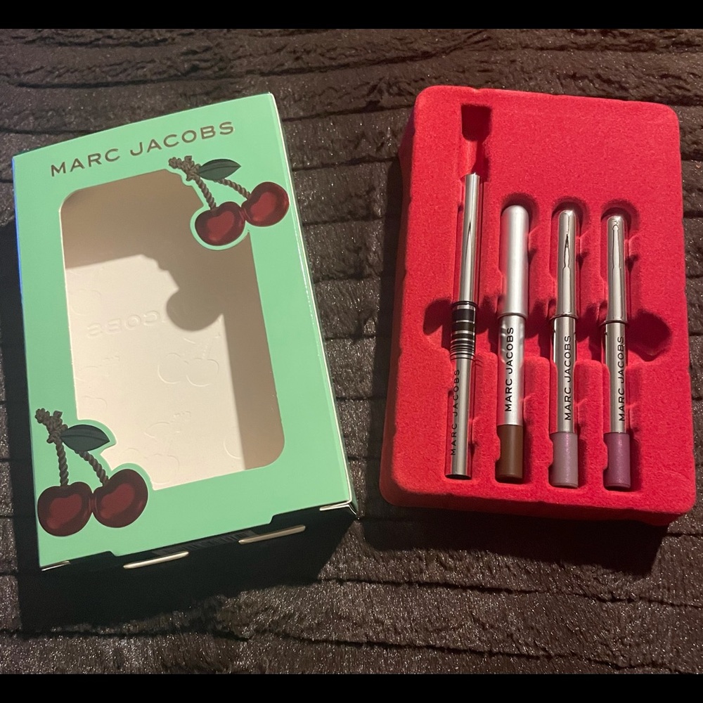 Marc Jacobs Eye Pick You 4pc Long Wear Eyeliner Set. Amazing products!!  NIB